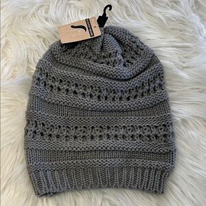 NWT Gray Knit Slouchy Beanie